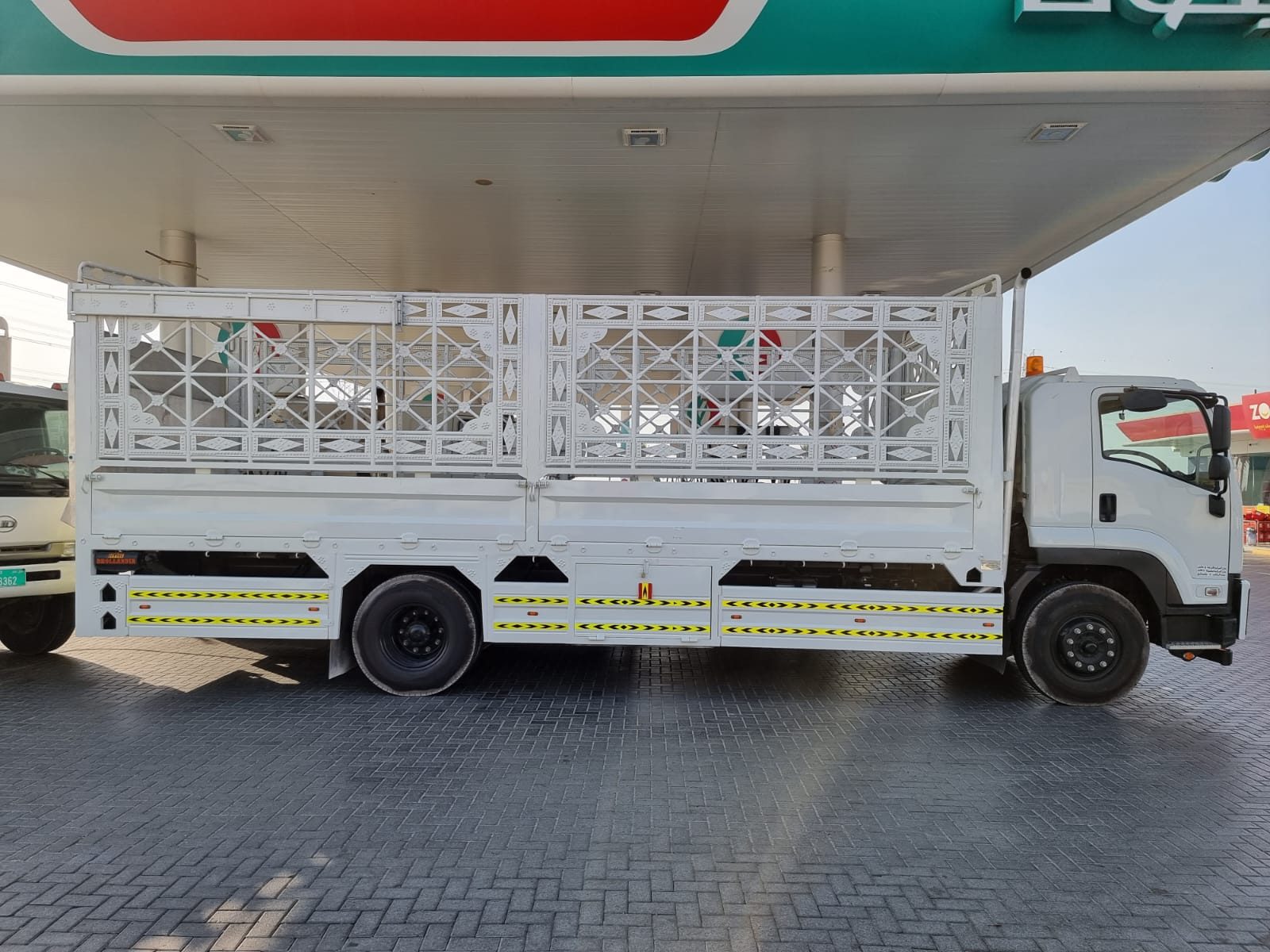 10-Ton Pickup for Commercial Use in Dubai