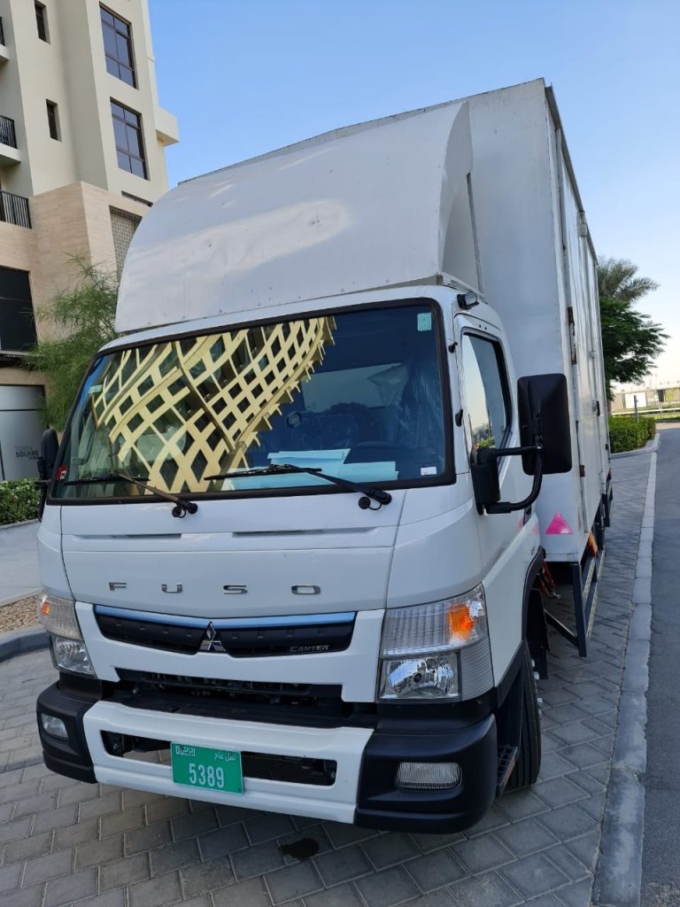 box truck for rent in dubai_uae