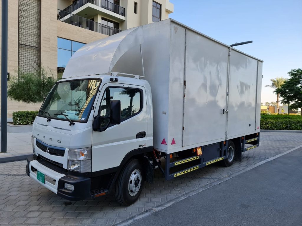 cheap truck rental dubai